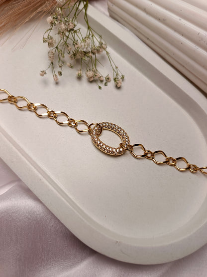 Sparkling anti tarnish Oval Link Bracelet